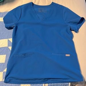 Women's Royal Blue Casma™ - Three-Pocket Scrub Top & Kade™ - Cargo Scrub Pants